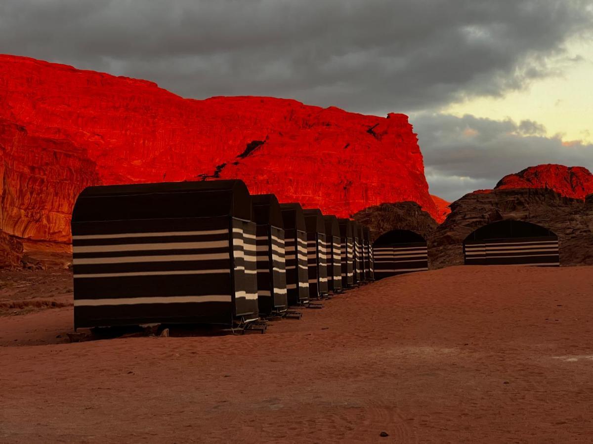 Wadi Rum Desert Adventures מראה חיצוני תמונה