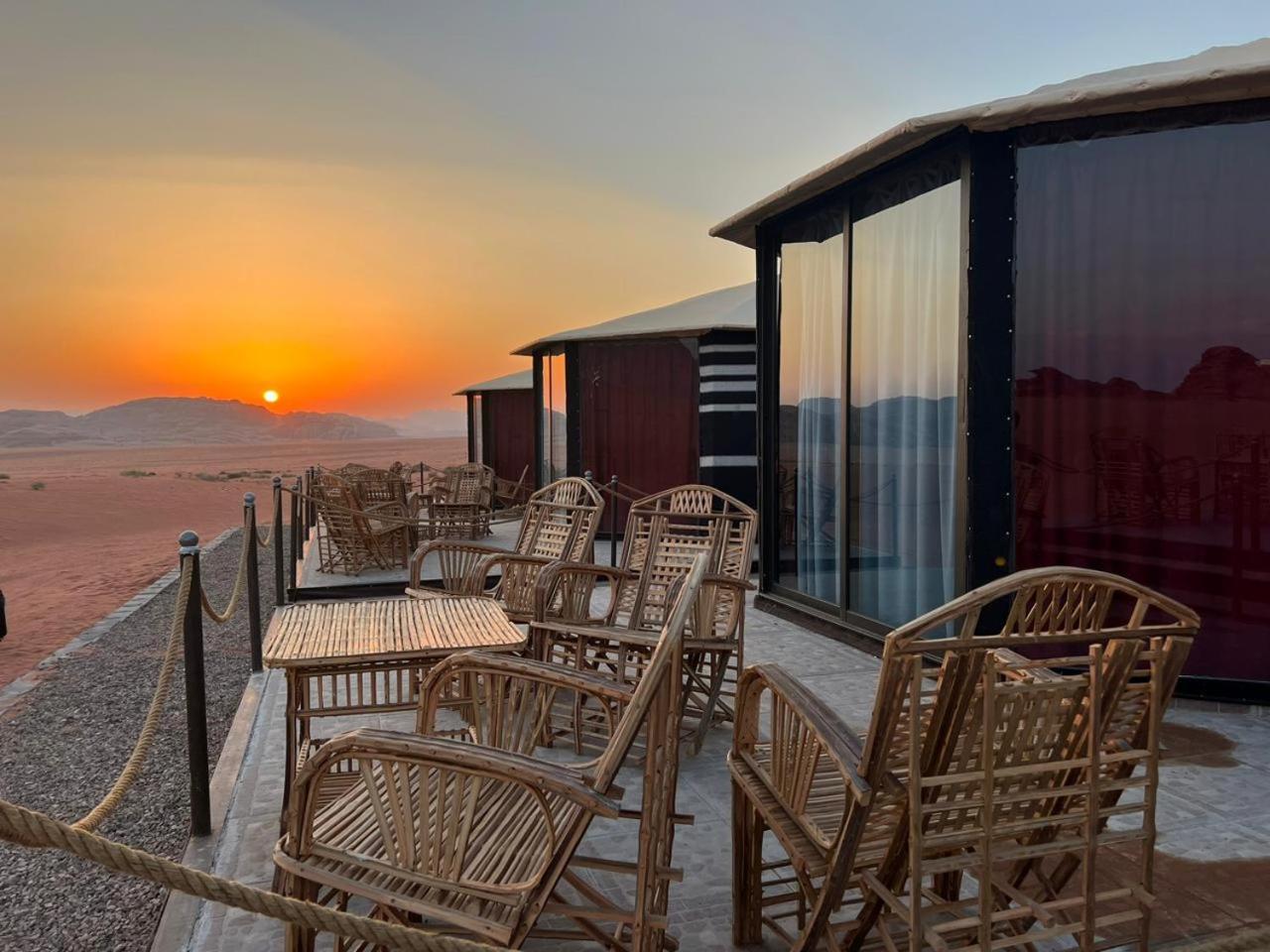Wadi Rum Desert Adventures מראה חיצוני תמונה