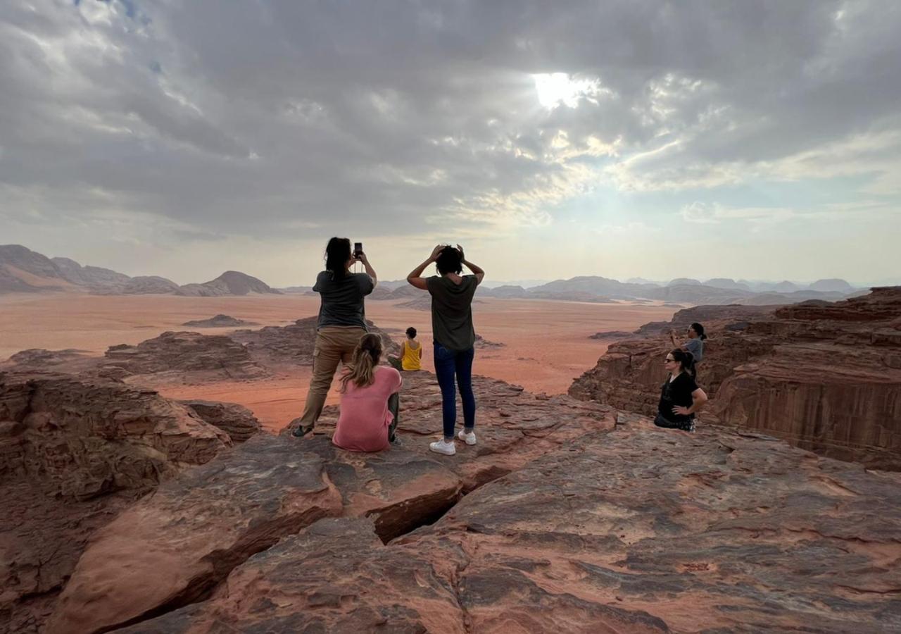 Wadi Rum Desert Adventures מראה חיצוני תמונה