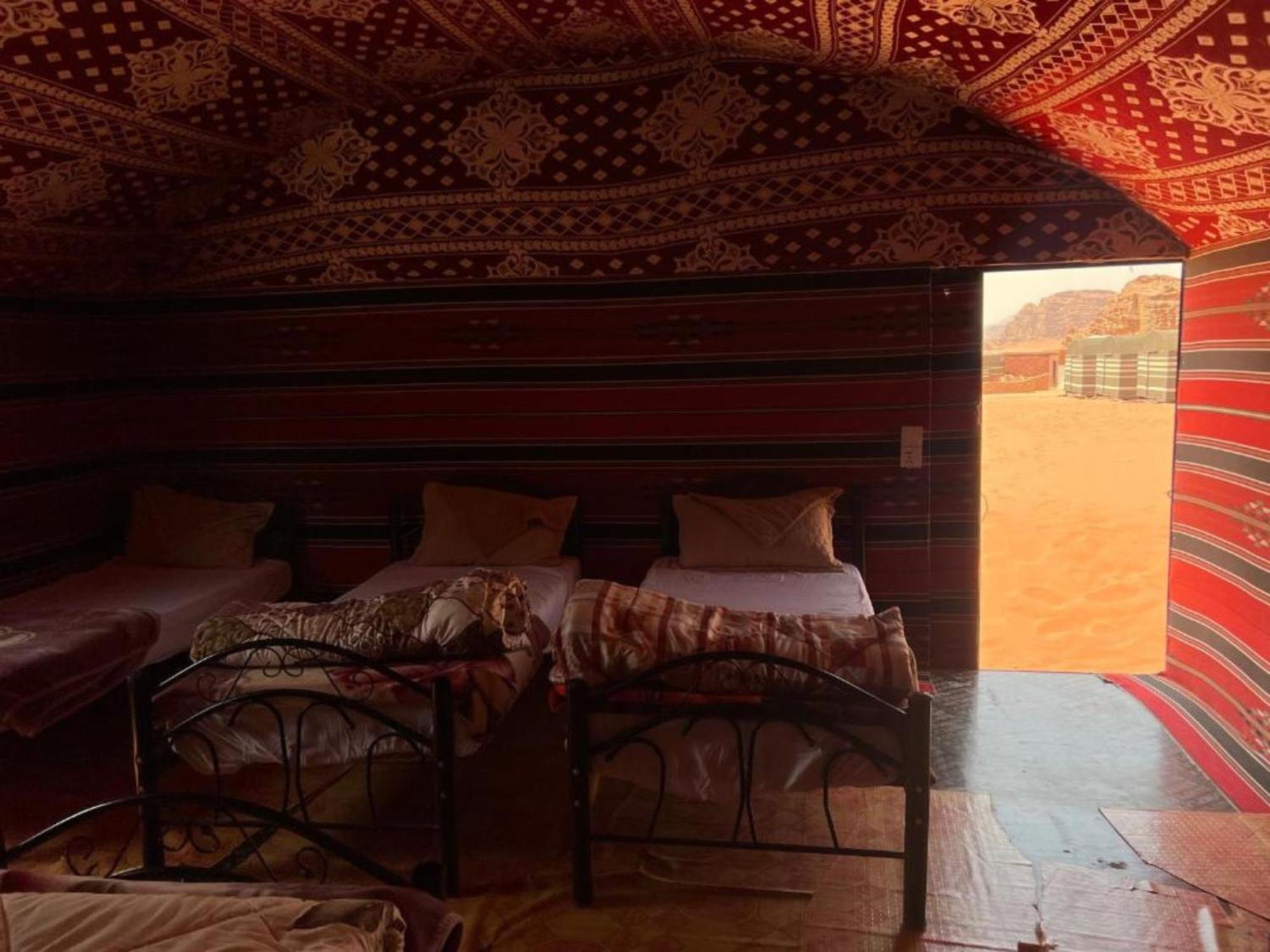 Wadi Rum Desert Adventures מראה חיצוני תמונה
